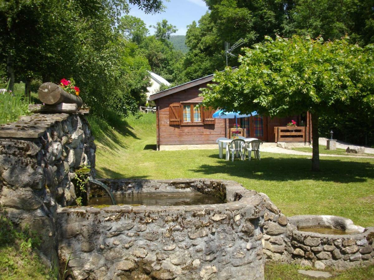Les Chalets De Montorgueil Saurat Esterno foto