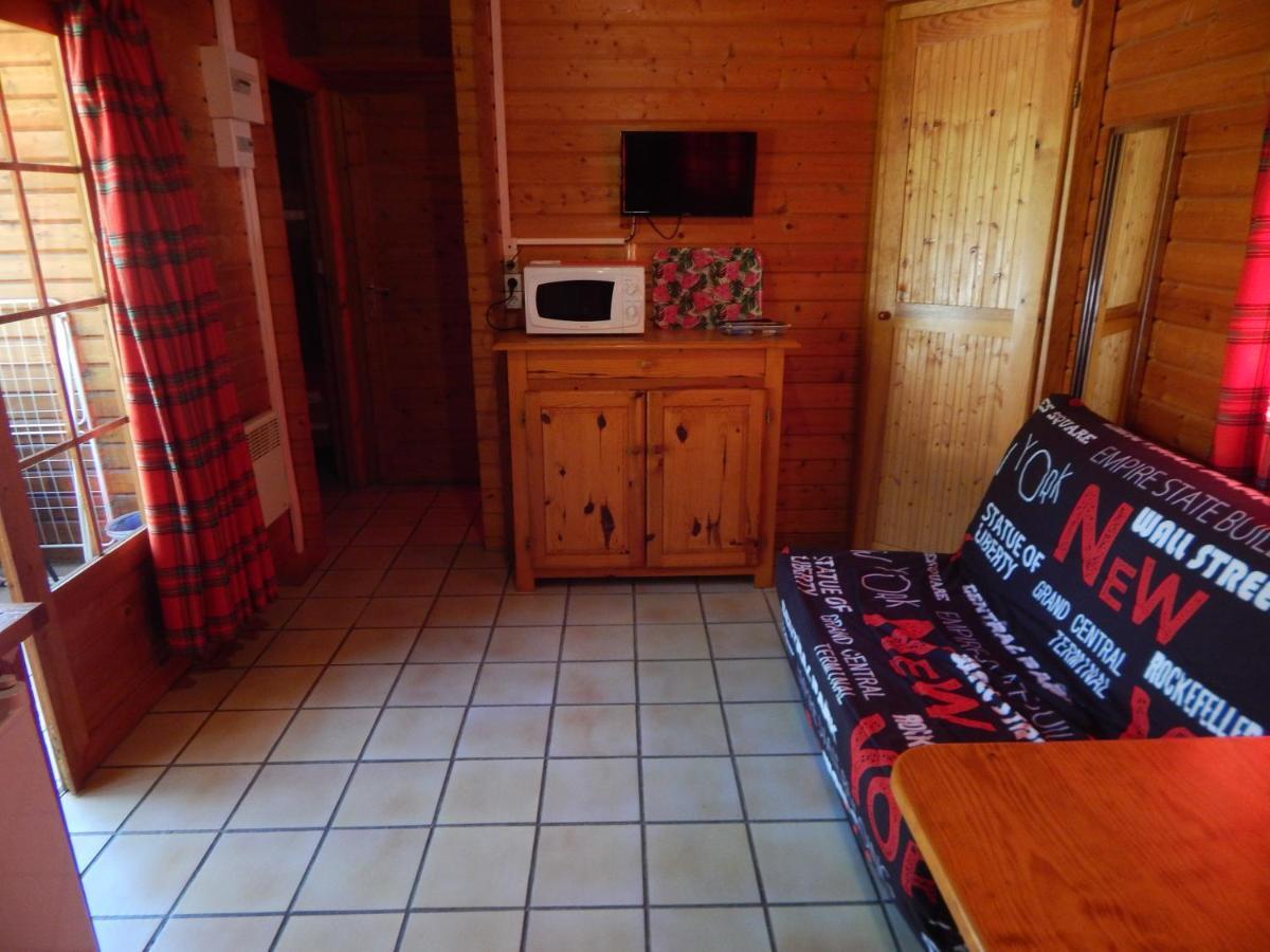 Les Chalets De Montorgueil Saurat Esterno foto